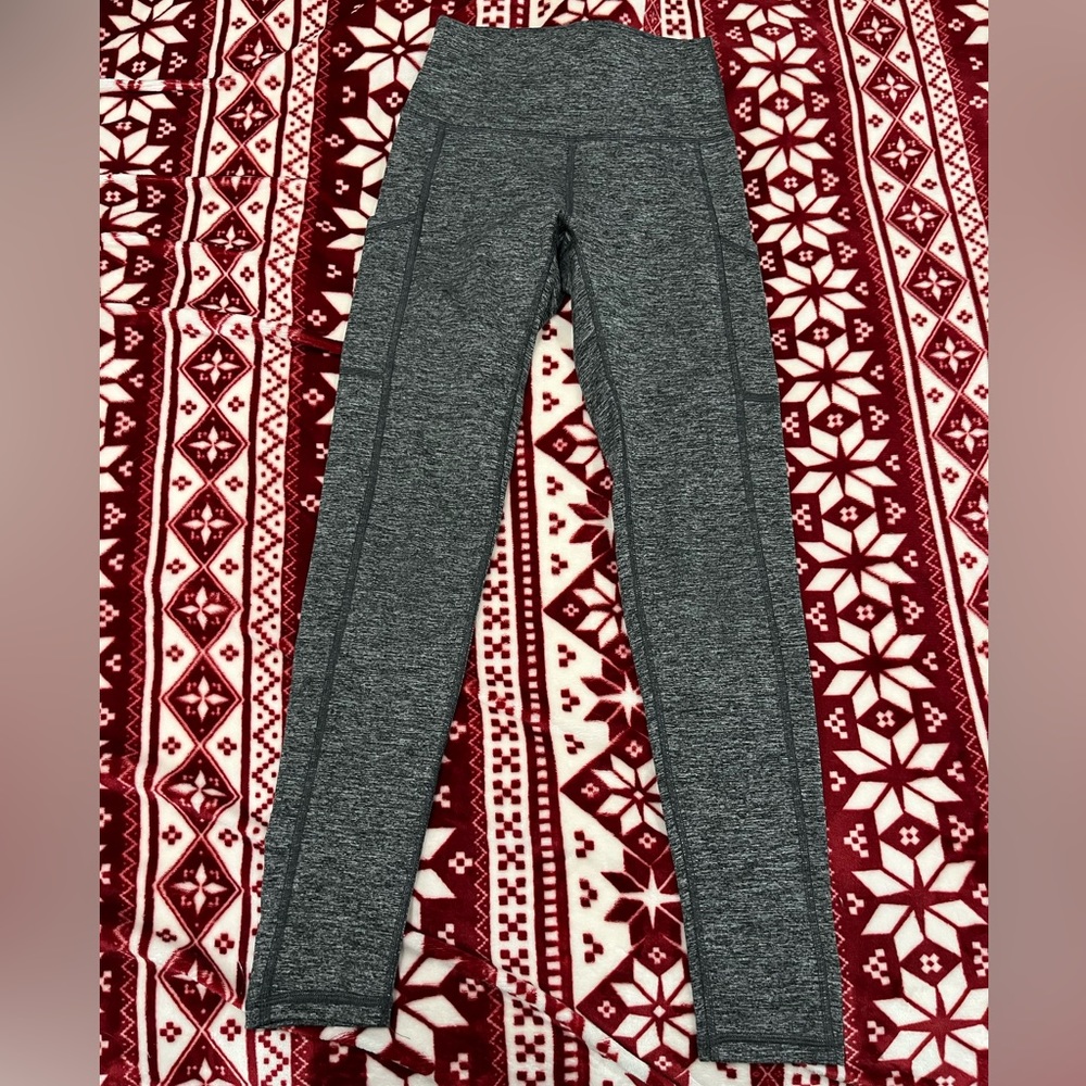Aerie chill play move leggings.